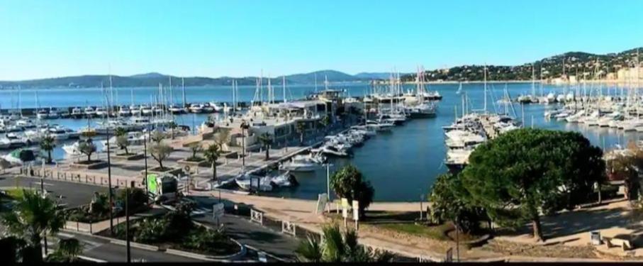 Haut De Villa A 700 Metres De La Plage, Totalement Independant Et Accessible Par Un Escalier Exterieur Sainte-Maxime Eksteriør bilde